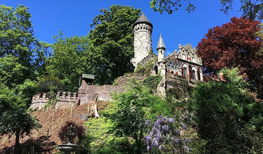 Burg Henneberg, Hamburg, Germany, Germany